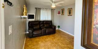 3720 W Mauna Loa Lane unit: Studio Gallery 5