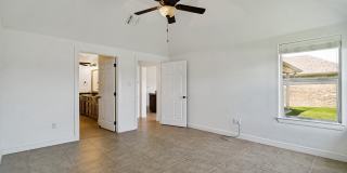 204 Captains Court Gallery 15