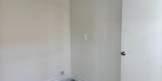 2440 East 3rd Street - 2440 1/2 Gallery 7