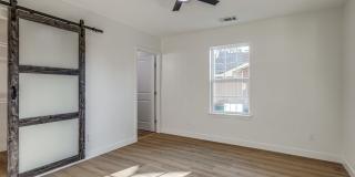 1723 West Park Place Gallery 31