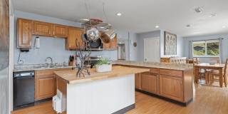 3 Bed 2.5 Bath Fully Furnished single level rancher with fenced yard & plenty of space with Commercial 40x30 shop 3 Bed 2.5 Bath Fully Furnished single level rancher with fenced yard & plenty of space with Commercial 40x30 shop Gallery 7