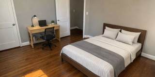 1507 Kingsway Rd. Gallery 1