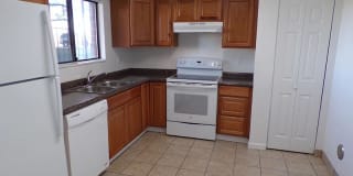 White Mountain Gallery 1