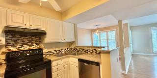 Newly Remodeled 2BD, 1.5BA Raleigh Condo in Prime Location with HOA Amenities Gallery 14