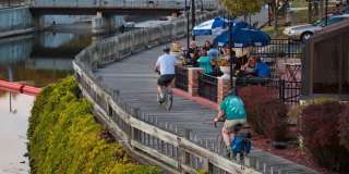 300 East LaSalle Gallery 34