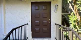 Scenic Cul-de-Sac Living with Stunning Mountain Views Gallery 3