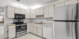 8019 SE Villa Circle Gallery 9