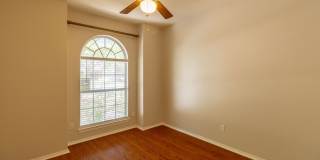 4 bedroom, 2 bathroom home in South Austin! 4 bedroom, 2 bathroom home in South Austin! Gallery 26
