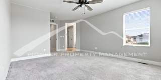 Spacious Townhouse with Central AC and 2-Car Garage Gallery 12