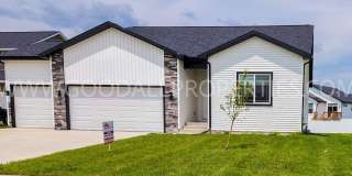 4 bedroom 3 bathroom Ranch Style home with over 2500 sq feet of living space and a Finished Basement Gallery 1
