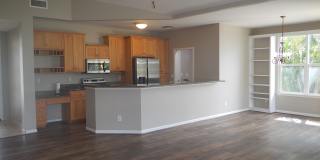 247 Kuli Puu Street Gallery 2