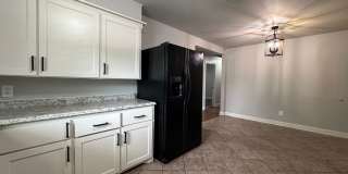 3Bed/1.5 Bath Available 7/10 Gallery 7