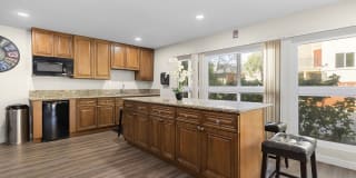 Lombardi Apartments Gallery 55