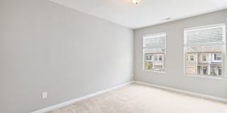 Modern Elegance in Brightleaf: 3-Bedroom Townhouse with Amenities Galore Gallery 28