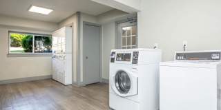 Nob Hill Apartments Gallery 58