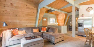 SEASONAL LEASE: "Ski Bird's Paradise" Gallery 1