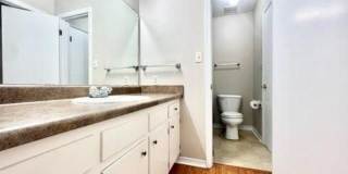 512 Lake Forest Boulevard Gallery 12