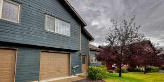 Immaculate 3 Bed, 3 Bath Furnished Condo in Prime Big Sky Location Gallery 1