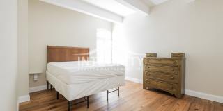 2 Bed/1 Bath, 832 sqft - 1365 Columbine Way Unit 102 Gallery 14
