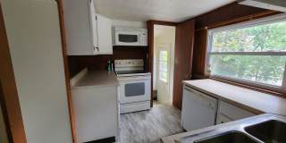 3 Bedroom 1 bath HomeCharming Updated Home in Quiet Bedford Neighborhood Gallery 4