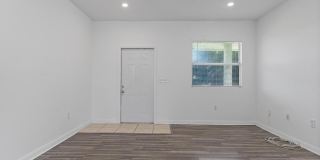 105 2nd Street Gallery 6