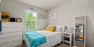 Newly Constructed, 4 BR / 3 BA Home - 2 Car Garage - Pool - Close to Mueller Gallery 23