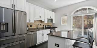 1816 S Calumet Avenue Gallery 6