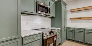 1723 West Park Place Gallery 86