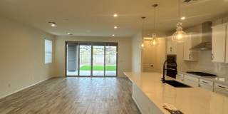 LIKE NEW 4 BEDROOM IN PEORIA Gallery 20