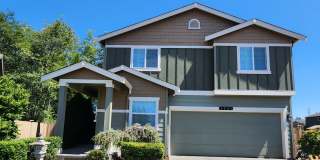 Prime Amber Skyline Home for Lease: Comfort and Convenience Await Gallery 1