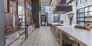 Hazel Southpark Gallery 27