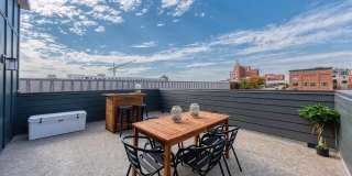 917 GRUNDY Street Gallery 37