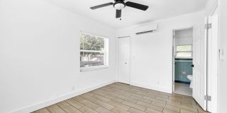 1744 Madison Street Gallery 22