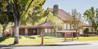 Beautiful 4 Bedroom Home Gallery 20