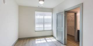 The Belle at the Lamar Gallery 49