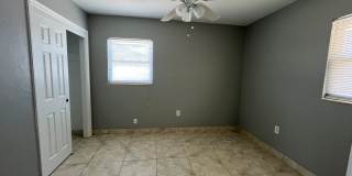 Welcome to 2154 Inner Cass, your ideal 2/1 home in Sarasota Gallery 19