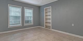 3-BEDROOM IN ALAMO HEIGHTS W/ POOL Gallery 19