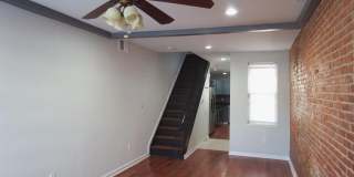 924 S ROBINSON Street Gallery 4