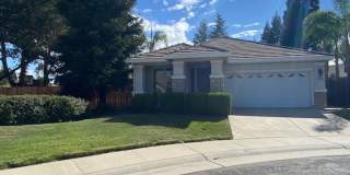 Available Sept 1st. Nice Roseville home with large yard! Gallery 1