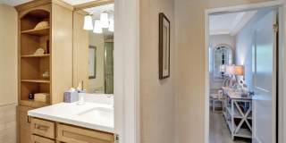 2866 NE 30th Street Gallery 33