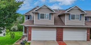 Charming 3BR Townhome in Lincoln Gallery 1