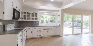 Beautiful 4 bed 2 bath house in Agoura Hills Gallery 8