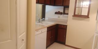 2 Bedroom 1.5 bathroom condo Gallery 12
