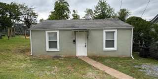 Adorable two bedroom, one bath house! Gallery 1
