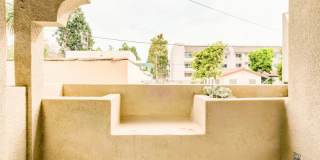 Portland Place: 2370 Portland Street - Three Bedrooms Near USC! Gallery 16