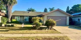 3/2 Near Woodward Park Gallery 1