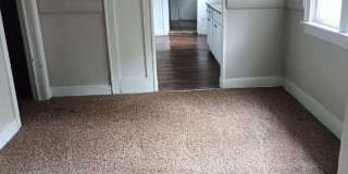 Beautiful 3 Bed / 1 Bath Home with Large Yard! Gallery 10