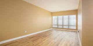 Stylish & Spacious Courtyard-Facing Condo in the Heart of Gaslamp Gallery 10