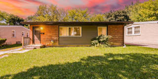 Charming Pontiac Home – 477 Moore St Gallery 1