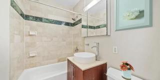 8 Liberty Place Gallery 5